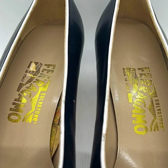 Salvatore Ferragamo Authentic Classic Navy/White Heel Shoes **Size 9B** - Picture 3 of 9